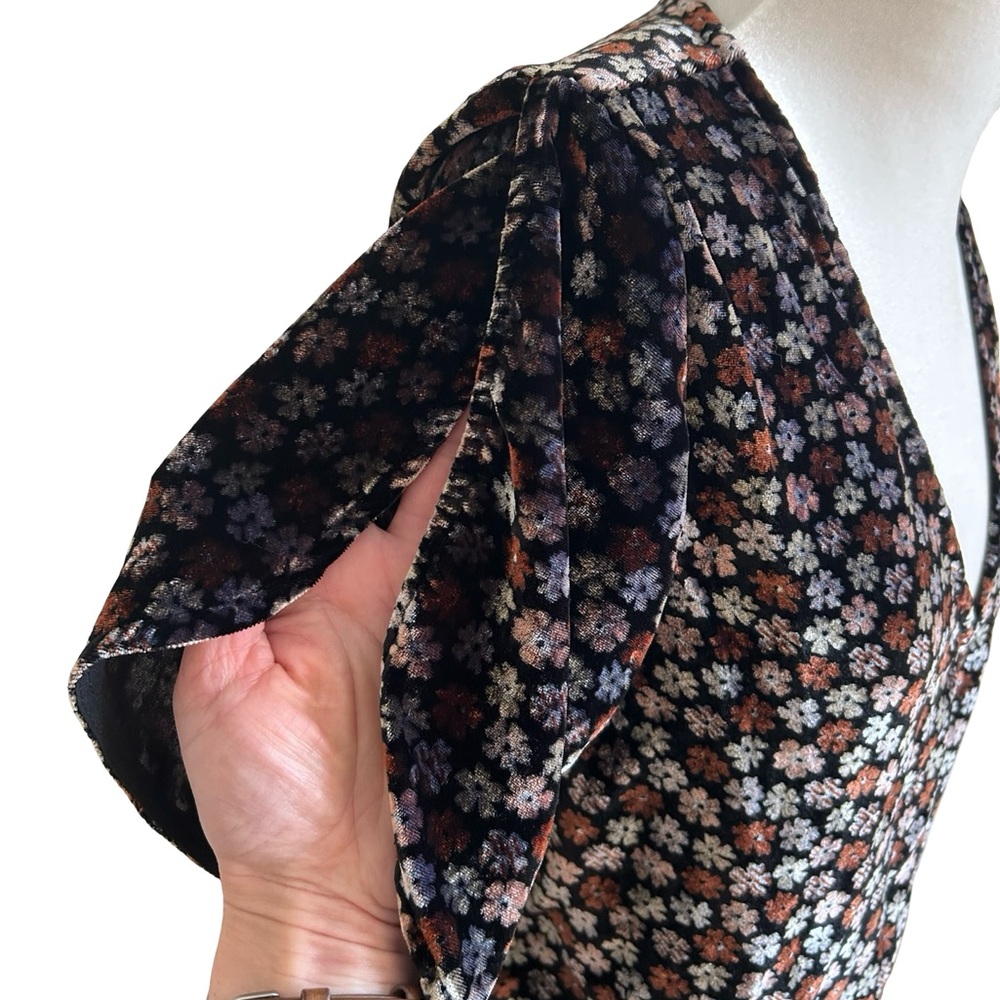 Madewell Burnout Velvet Charcoal Petite Blooms Tulip-Sleeve Ruffle Blouse Med - Picture 9 of 13